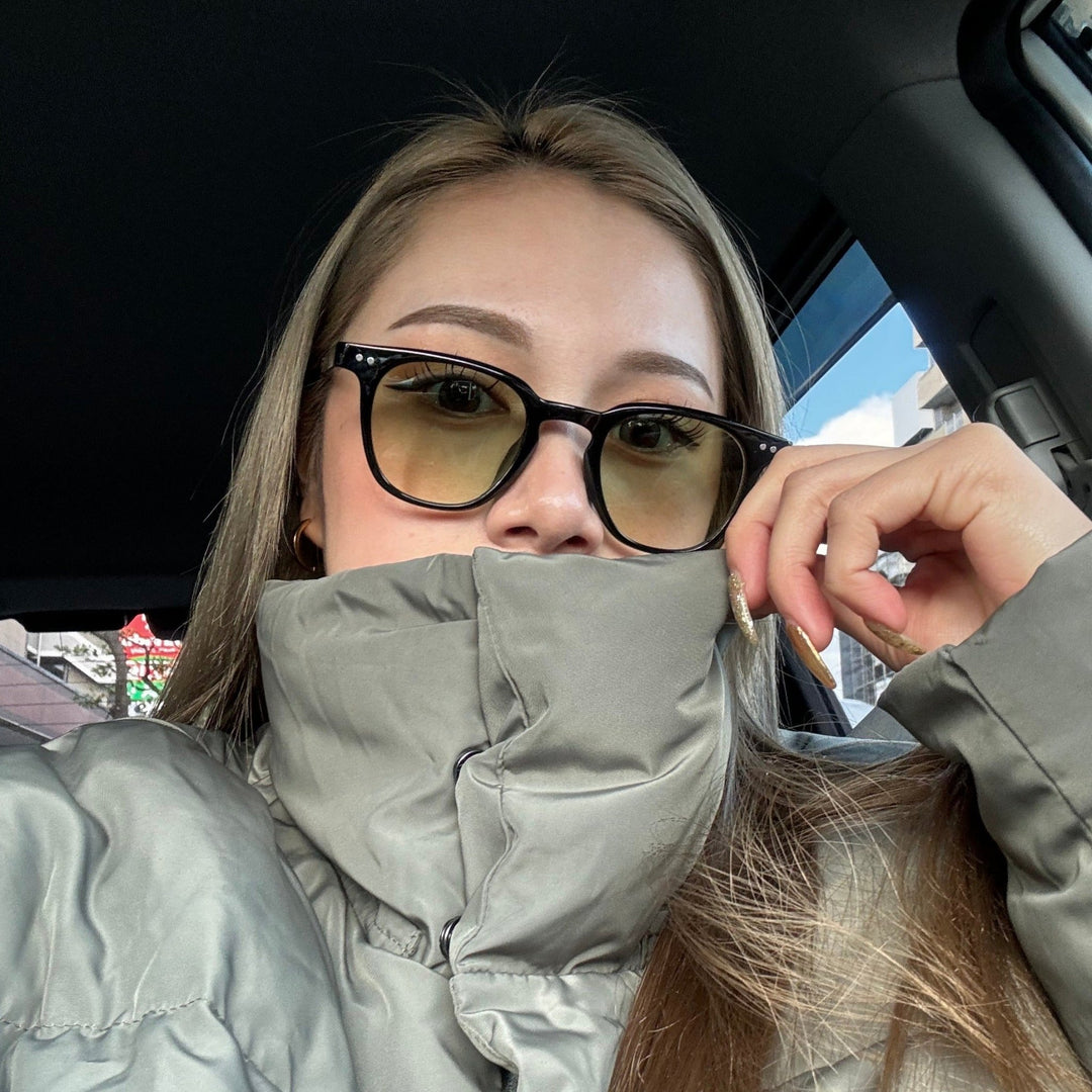 Dark green sunglasses - 𝐇𝐨𝐧𝐞𝐲 𝐁𝐮𝐭𝐭𝐞𝐫 𝐍𝐢𝐧𝐞