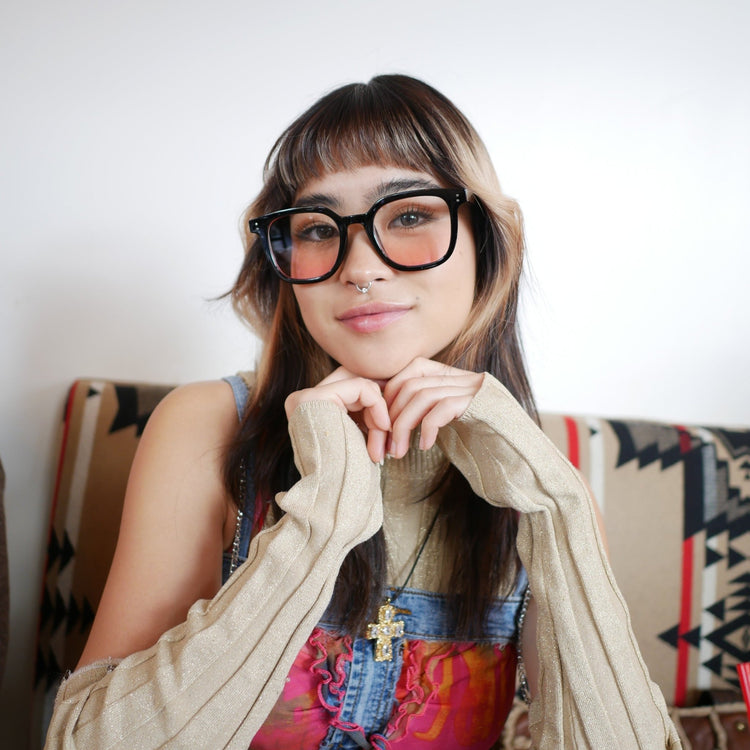 Pink cheek sunglasses - 𝐇𝐨𝐧𝐞𝐲 𝐁𝐮𝐭𝐭𝐞𝐫 𝐍𝐢𝐧𝐞