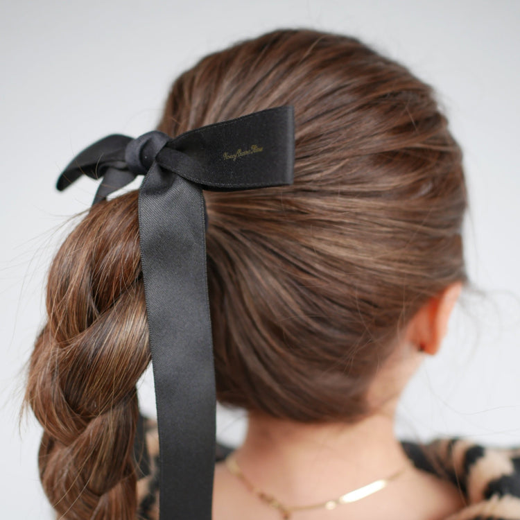 Ribbon hair tie - 𝐇𝐨𝐧𝐞𝐲 𝐁𝐮𝐭𝐭𝐞𝐫 𝐍𝐢𝐧𝐞