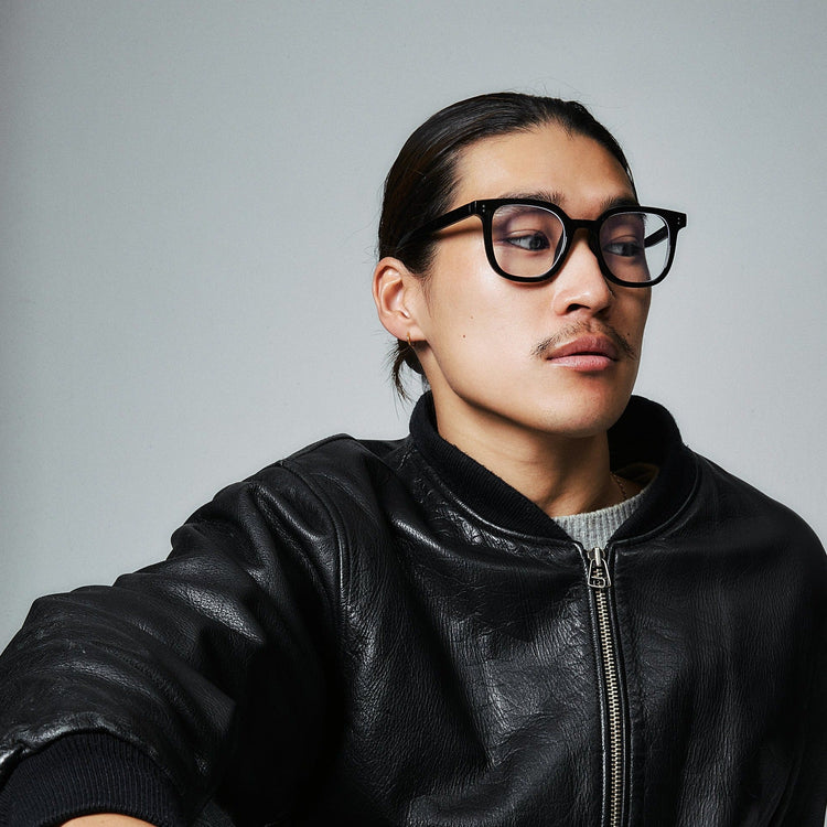 Square clear glasses - 𝐇𝐨𝐧𝐞𝐲 𝐁𝐮𝐭𝐭𝐞𝐫 𝐍𝐢𝐧𝐞