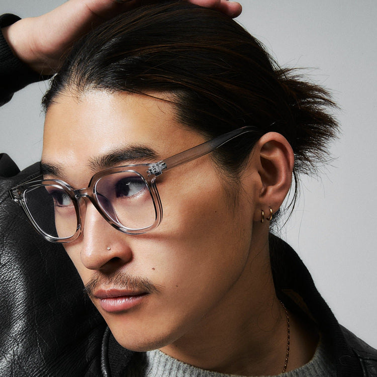 Square clear glasses - 𝐇𝐨𝐧𝐞𝐲 𝐁𝐮𝐭𝐭𝐞𝐫 𝐍𝐢𝐧𝐞