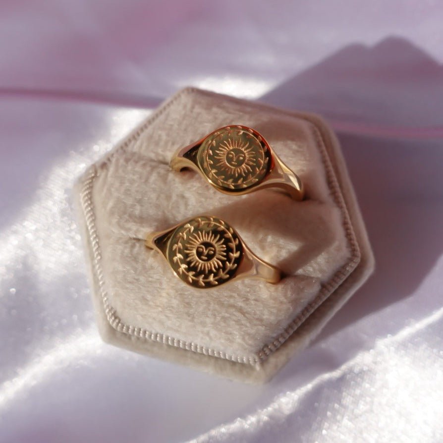 Sunny ring - 𝐇𝐨𝐧𝐞𝐲 𝐁𝐮𝐭𝐭𝐞𝐫 𝐍𝐢𝐧𝐞