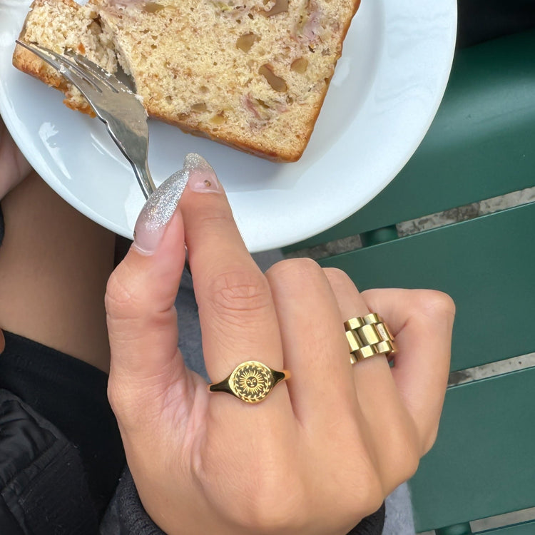 Sunny ring - 𝐇𝐨𝐧𝐞𝐲 𝐁𝐮𝐭𝐭𝐞𝐫 𝐍𝐢𝐧𝐞