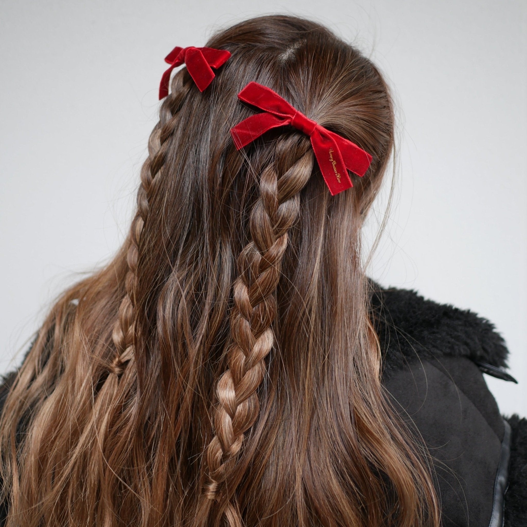 Velours ribbon clip (2set) - 𝐇𝐨𝐧𝐞𝐲 𝐁𝐮𝐭𝐭𝐞𝐫 𝐍𝐢𝐧𝐞