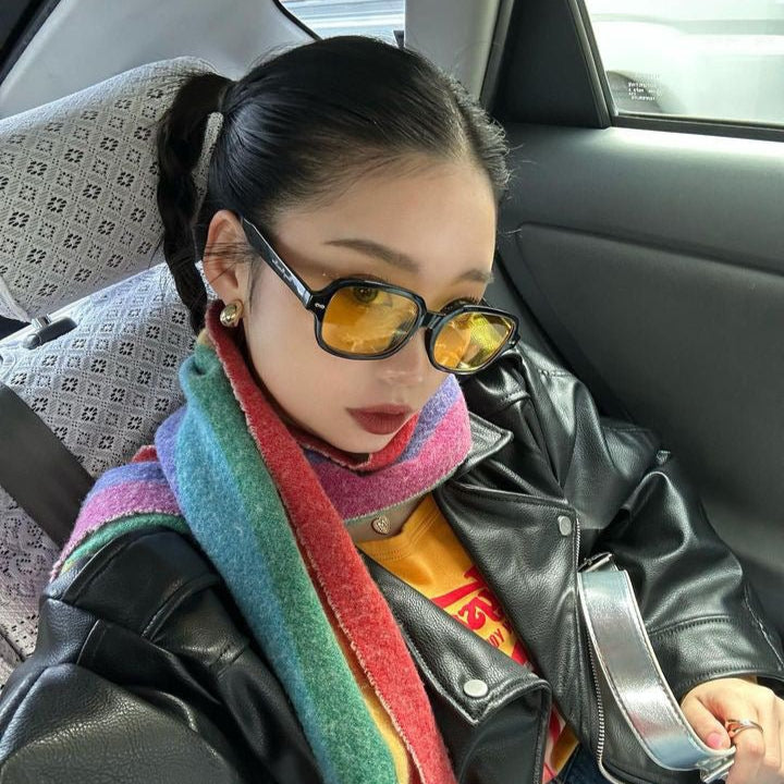 Yellow street sunglasses - 𝐇𝐨𝐧𝐞𝐲 𝐁𝐮𝐭𝐭𝐞𝐫 𝐍𝐢𝐧𝐞